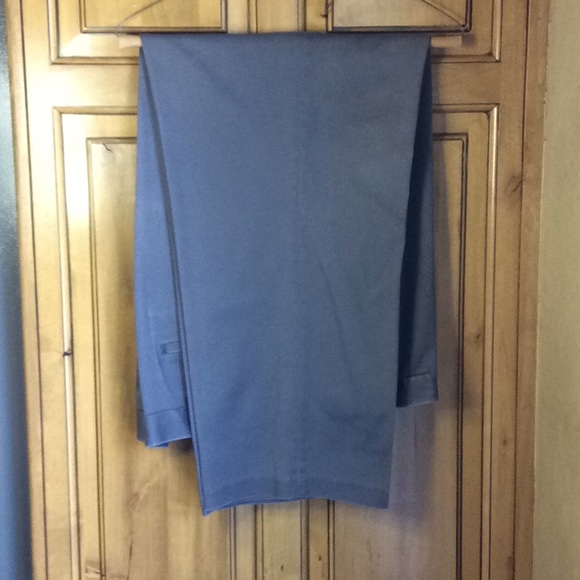 FINAL SALE PRICE Haggar Gray Khaki Pants - Picture 2 of 5